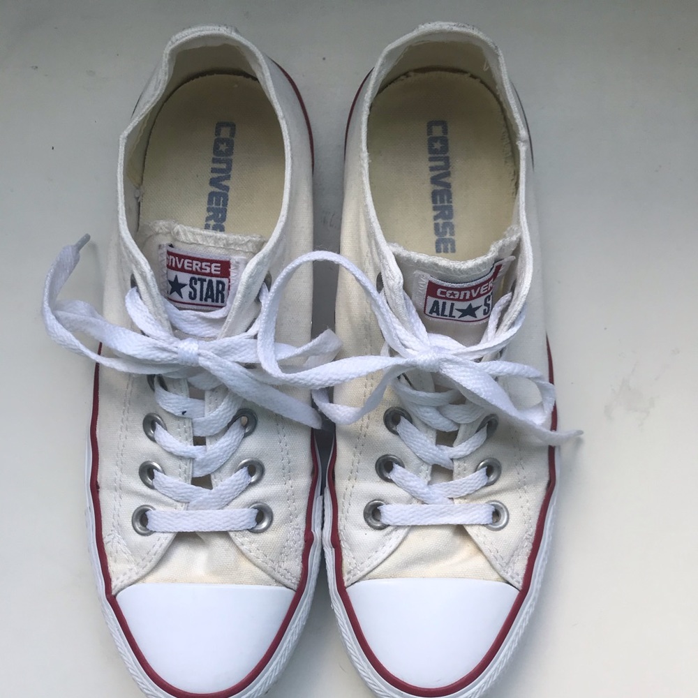 White Converse Used with Box - Picture 3 of 6
